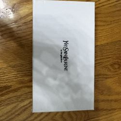 Woman’s Yves Saint Laurent Wallet Red 