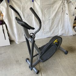 Gold's gym best sale elliptical 300