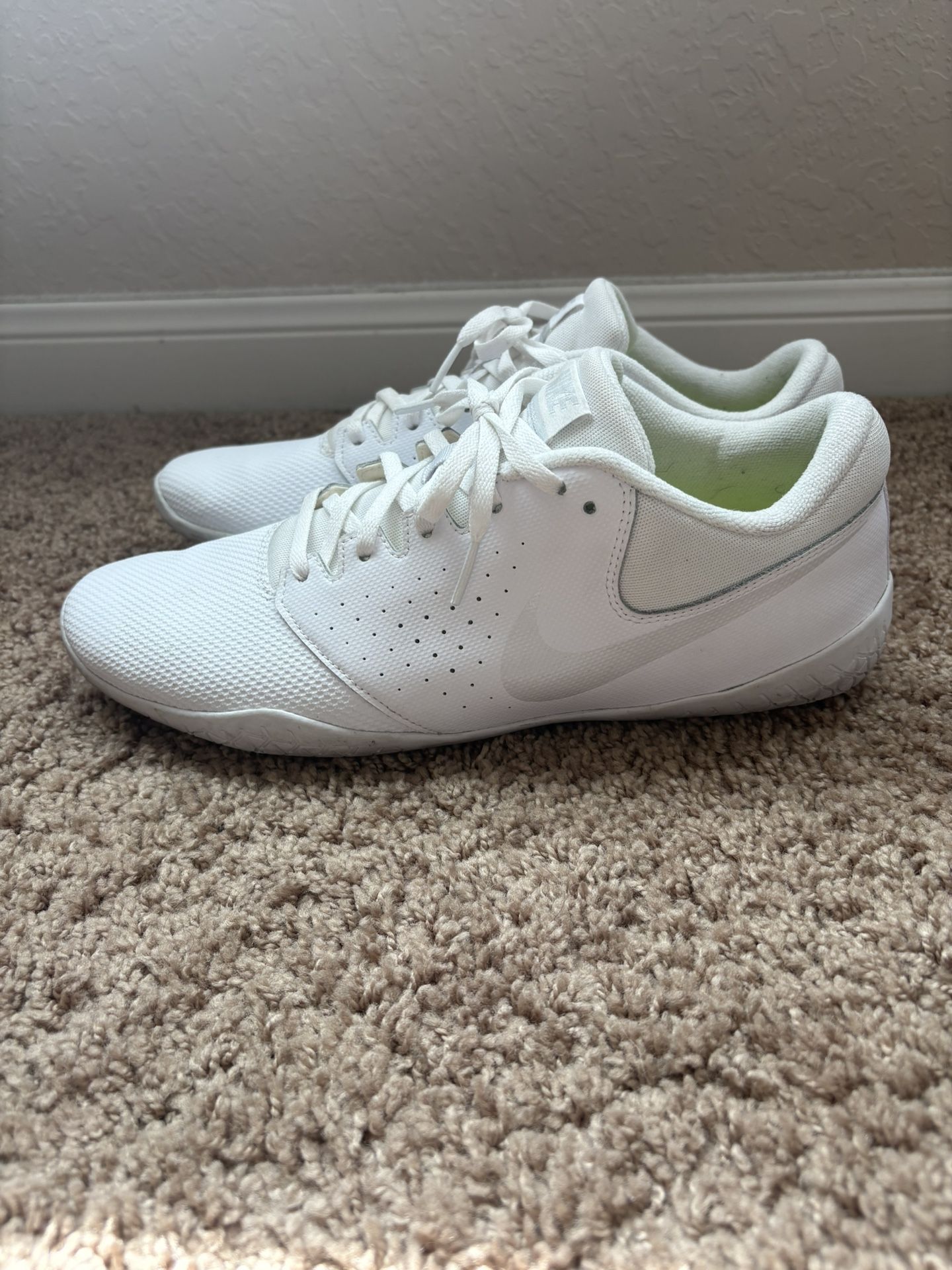 Nike Shoes, Size 11, Cheer