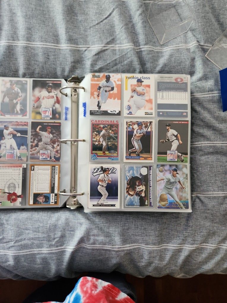 Binders Full Of Baseball Cards All Eras