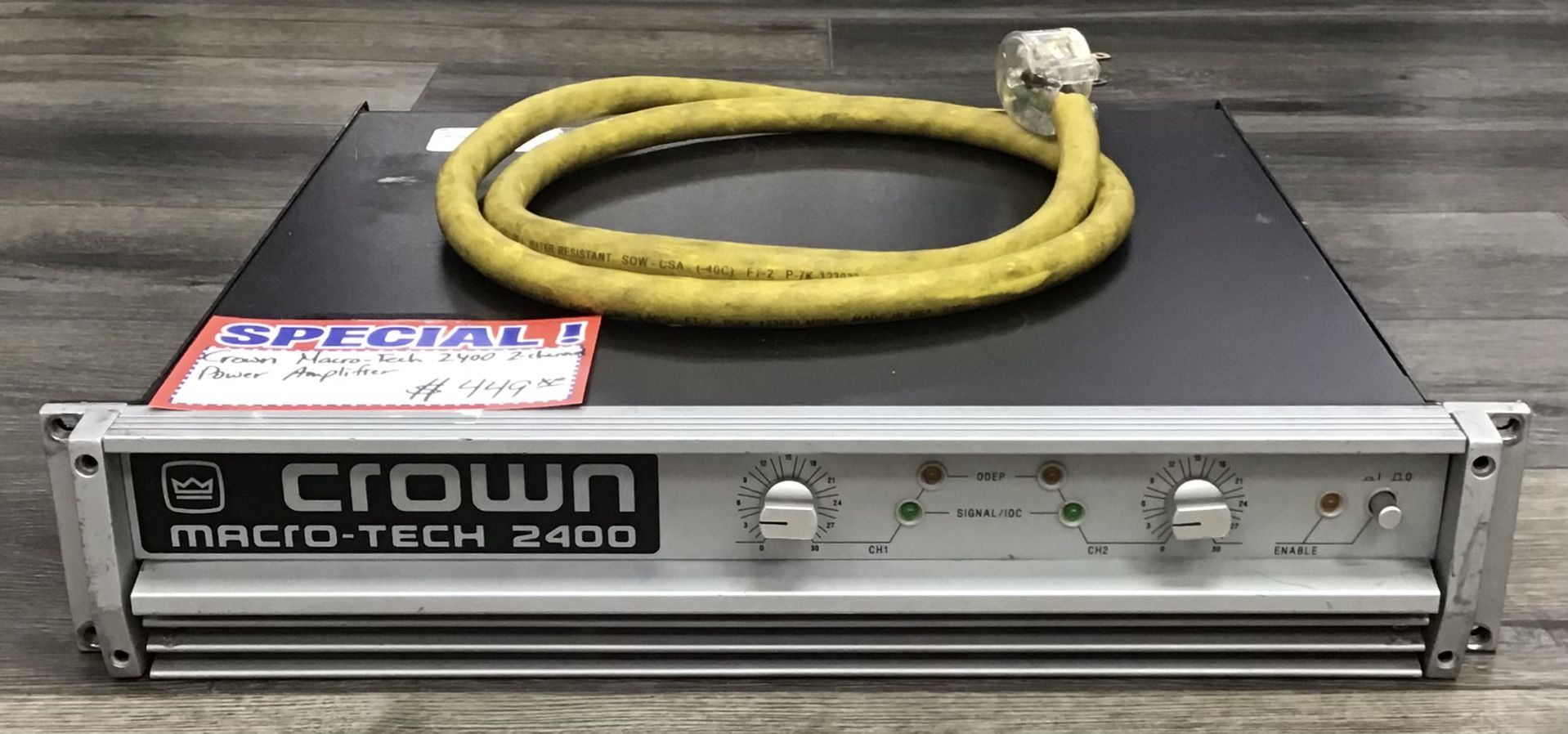 Crown Macro-Tech 2400 2-Channel Power Amplifier