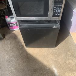 Mini Fridge And Microwave 