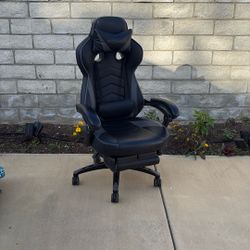Respawn Gaming chair 