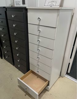 Paulina white 8 drawer diamond knob dresser fully assembled