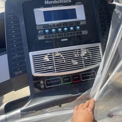 Treadmill Like New Handle Walk 