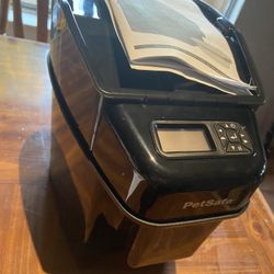 Automatic Pet Feeder