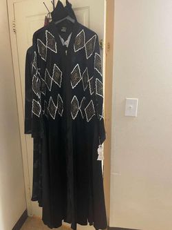 : Luxury Heavy Velvet Abaya – Brand New – XL – Last Piece