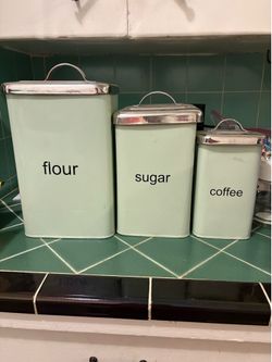 Kitchen containers