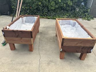 Planter 2’x4’ Solid Wood