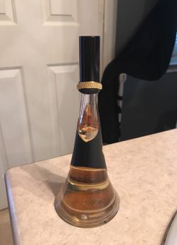 Rihanna perfume