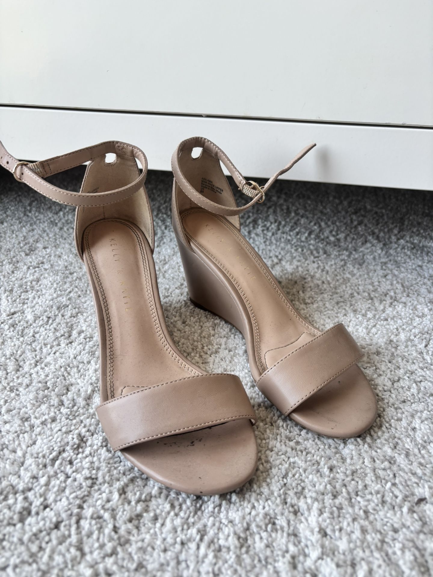 Cute Nude Wedges