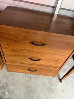 3-Drawer Wooden Dresser Chest