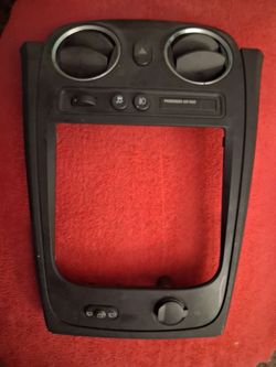 Chevy HHR center dash bezel