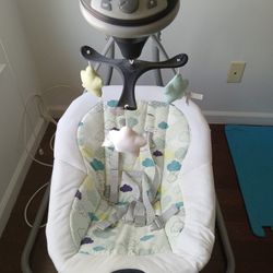 Graco Simple Sway Swing, Retail $120!