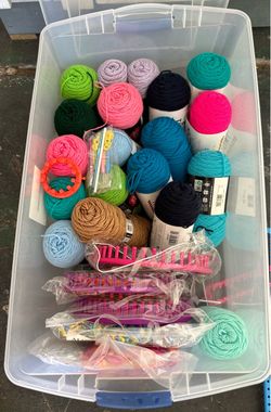 Yarn/ knitting