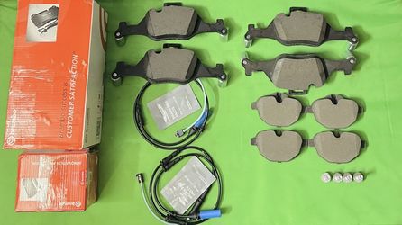 Brembo BMW 2017-2020 G30 530i 530xDrive 530e 540 Front Brake Pads & Sensors