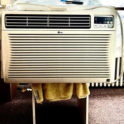 LG 18,000 BTU Air Conditioner 