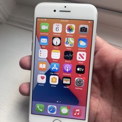 iPhone 7 32GB Unlocked For Any Carrier 