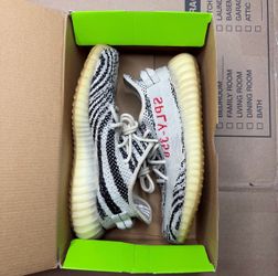 WORN YEEZY 350 "ZEBRA" - Used/Worn Size 8.5