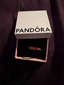 Pandora Snow White ring size 6