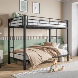 Bunk bed with mattress