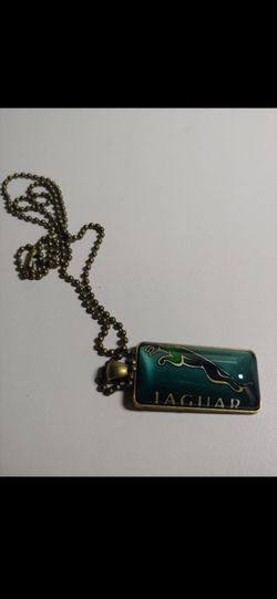 Necklace pendant brand new jaguar car logo