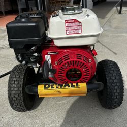New dewalt 3600pressure washer with gx200 Honda motor. Try before you buy. P/up only. 