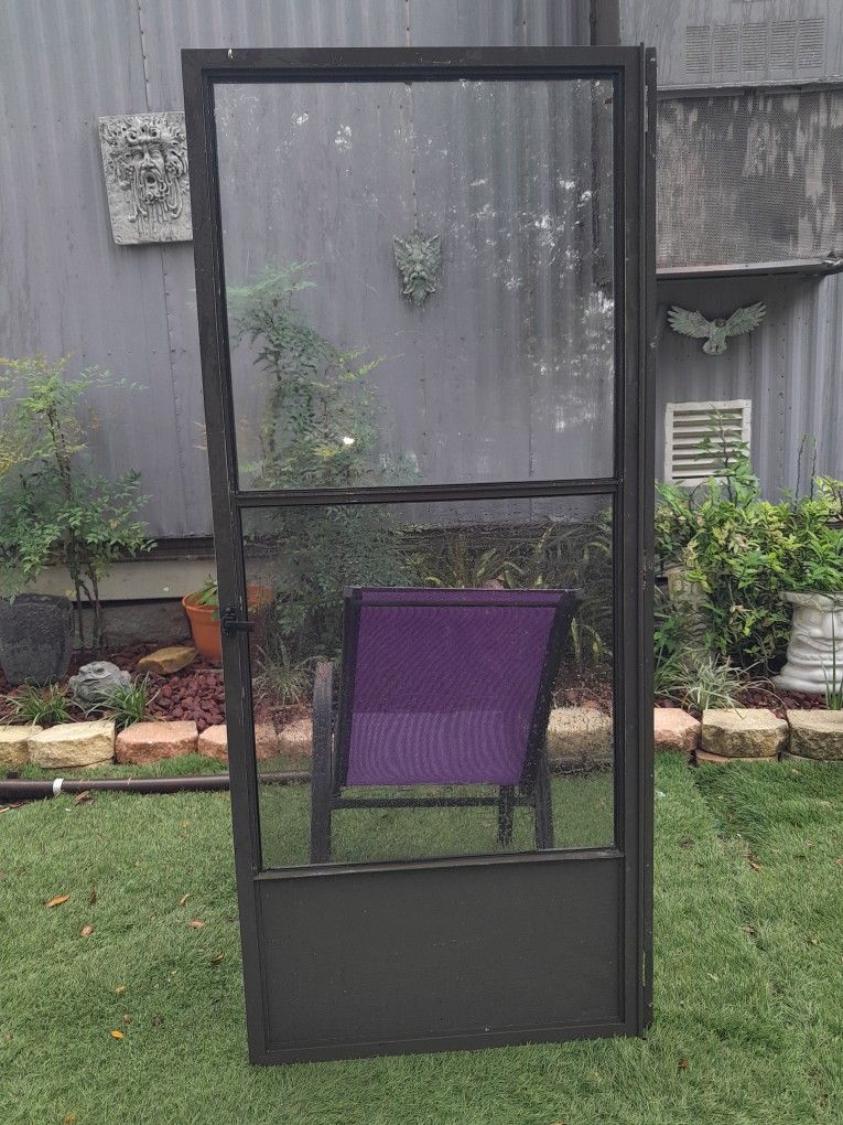SCREEN DOOR