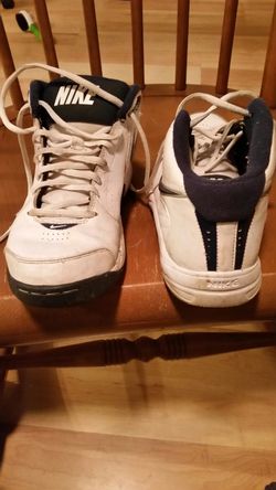 Nike overplay v Sale Allis, WI OfferUp