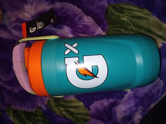 Gatorade GX performance water Gatorade jug 64 Oz keep drinks cold ice