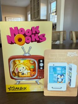 Zuru Nook Nooks star box refrigerator with penguin