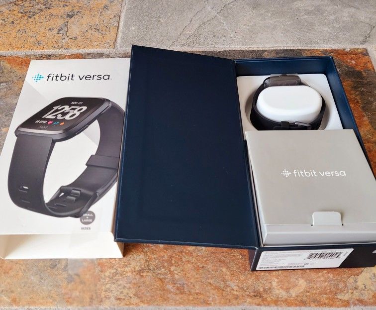 Fitbit Versa w/box