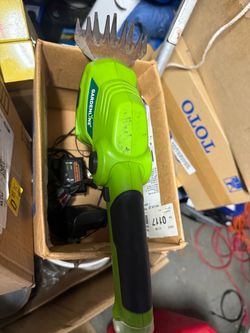 Gardenline Cordless Grass Shear