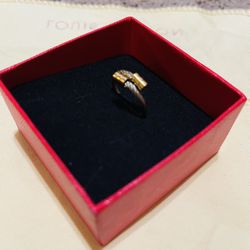 Brand new chariol ring