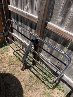 Hitch cargo carrier