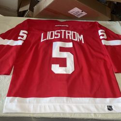 Authentic Nicklas Lidstrom Koho Detroit Red Wings Jersey Mens 56 Mic Clean Sewn