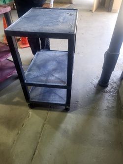 Utility Cart: 300 lb, 3 Shelves
