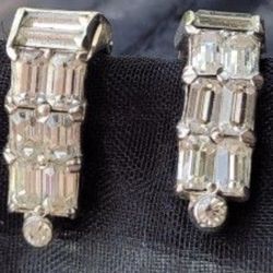 Vintage Mazer Bros. Rhinestone Clip-On Earrings – Signed