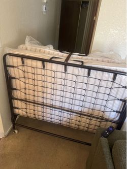 Full foldable bed ( great condition)