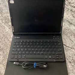 Eveo iPad Case with Keyboard