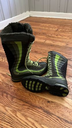 WMNS NIKE AIR MAX 95 ZEN VENTI BOOTS Sneakers Olive