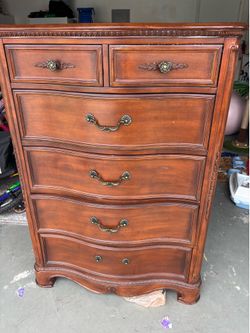 Dresser