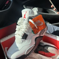 Air Jordan 4 Retro OG ‘White Cement’ 2025