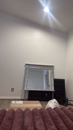 Vanity mirror
