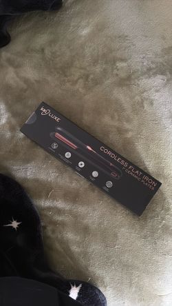 Cordless flat iron (portable)