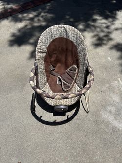 Baby Bouncer Seat must pick up tomorrow