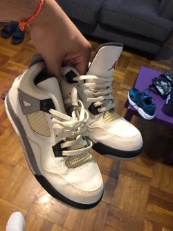 Jordan 4s