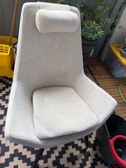 Lounge Chairs