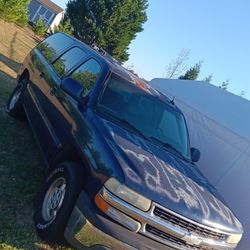 2003 Chevy Suburban 