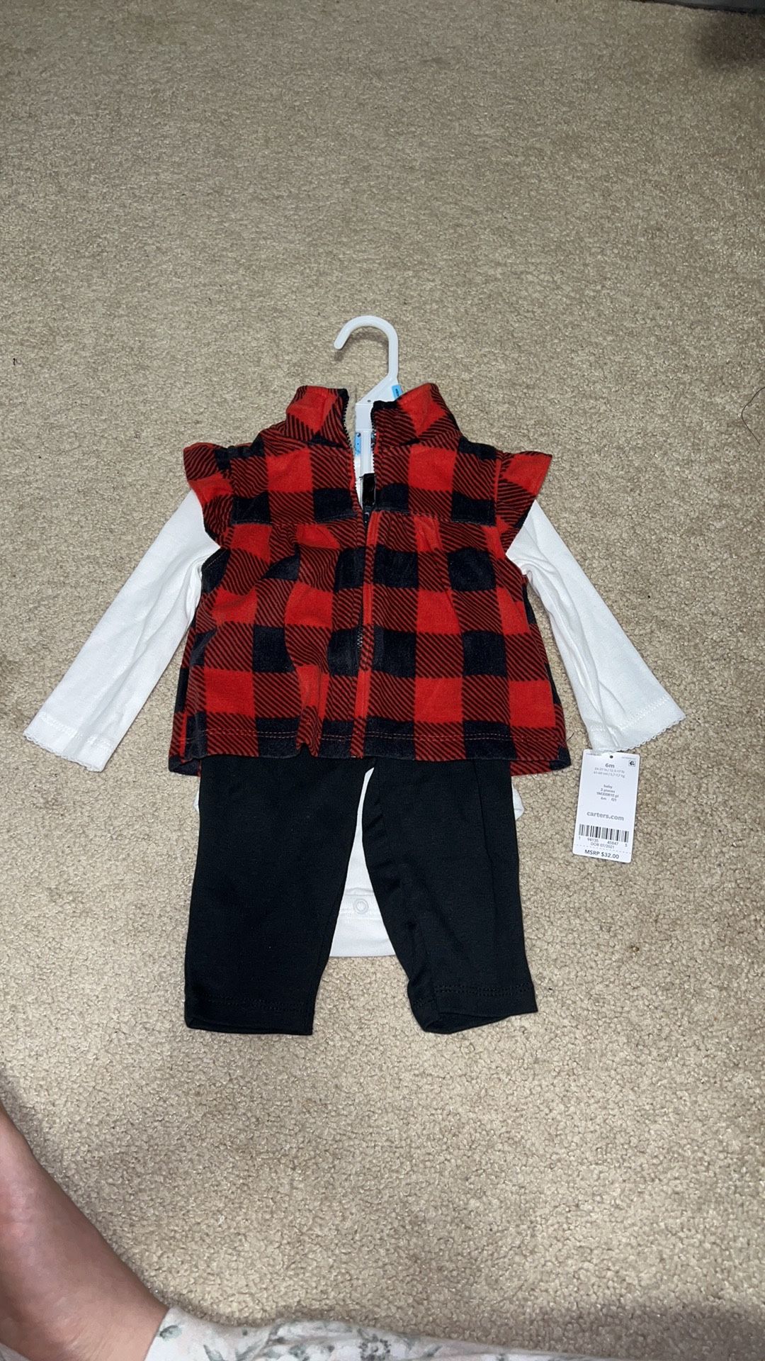 Carters 3 pieces 6m old baby girl clothes